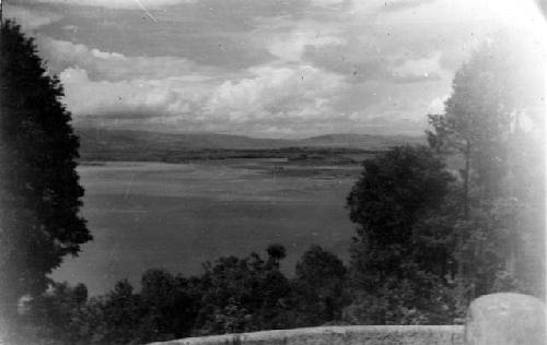 Wall in front of landscape