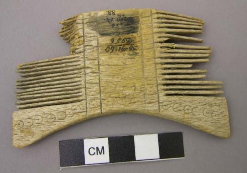 Wood comb