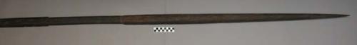 Large wooden spear, double-ended