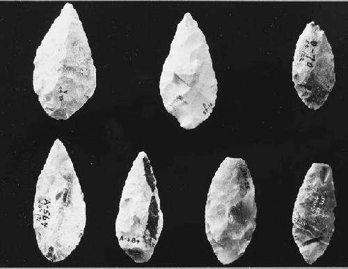 Small flint points and knives Class E- 12   # 52-86; 52-12; 53-122; 55-171; 55-2