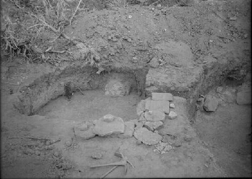 Pit House B, Antechamber and Passageway