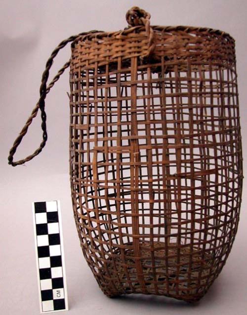 Openwork basket for gathering fruit