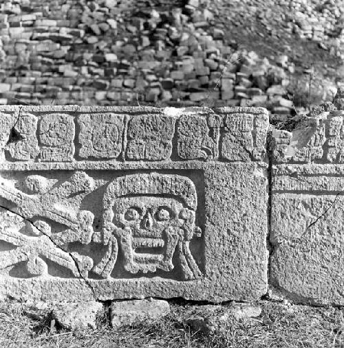 Cementerio at Uxmal