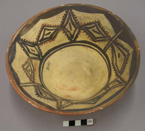 Bowl, polacca polychrome style c. int: linear design; ext: slipped, no design. 7