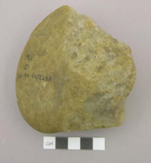 1 well-made quartzite pebble tool of Oldowan type