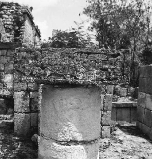 4C1. Capital of column at Monjas. 84 x 66 x 25.5 cm.