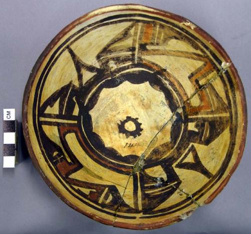 Bowl, polacca polychrome style c. int: linear design; ext: slipped, no design. 7