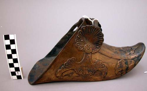 Colonial copper stirrup, one of pair