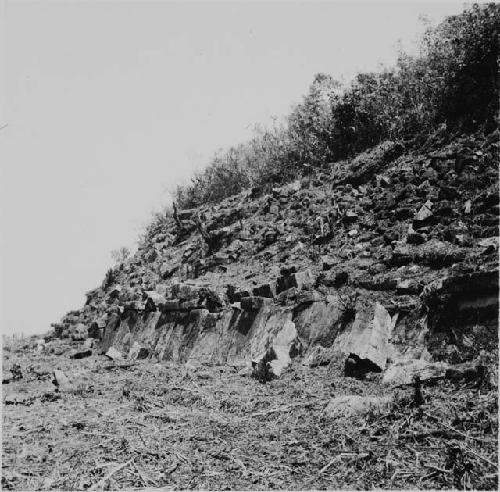 Northeast range of ball court, Structure 3