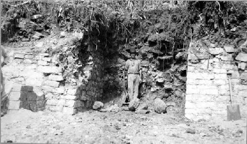 Structure 4  - excavation of main doorway