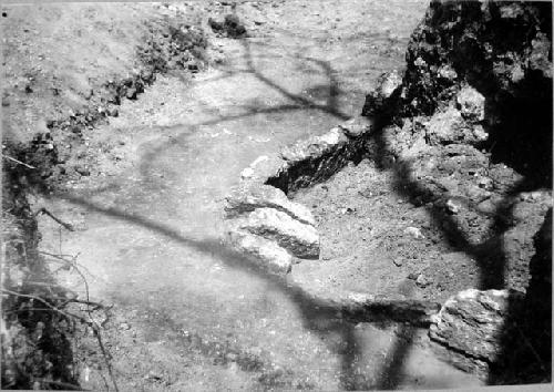 Mound 2 - Trench D, curved S.W. corner