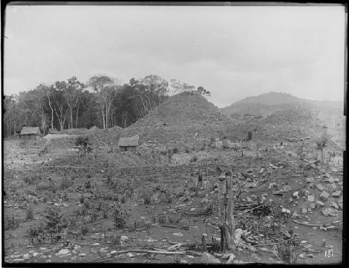 Main structure - looking north - pyramid 16