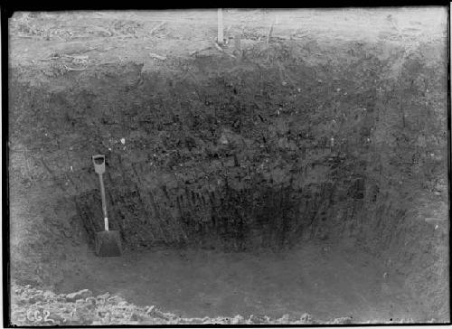 Expedition to Ohio - Vertical section of Broadwell Mound