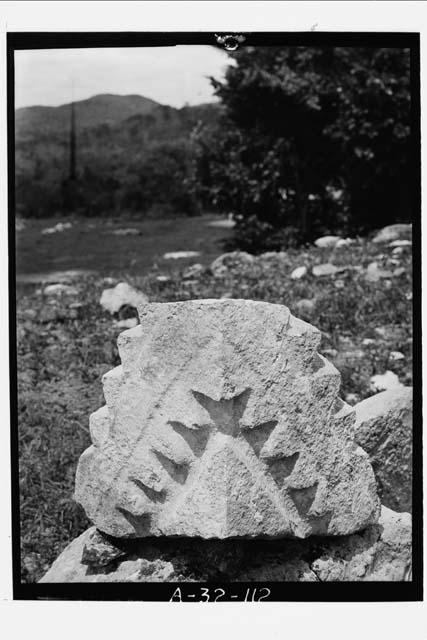 Dentate corner stone, Structure I; East wing; Upper story