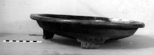 Ceramic tripod bowl, stepped and impressed legs