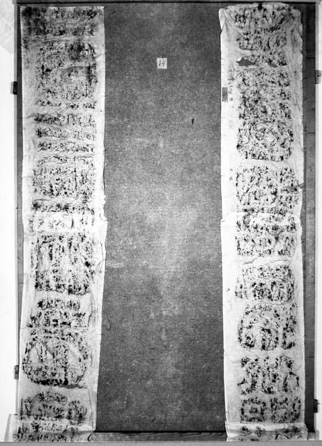 Stela 17. Left + right top. (rubbing)