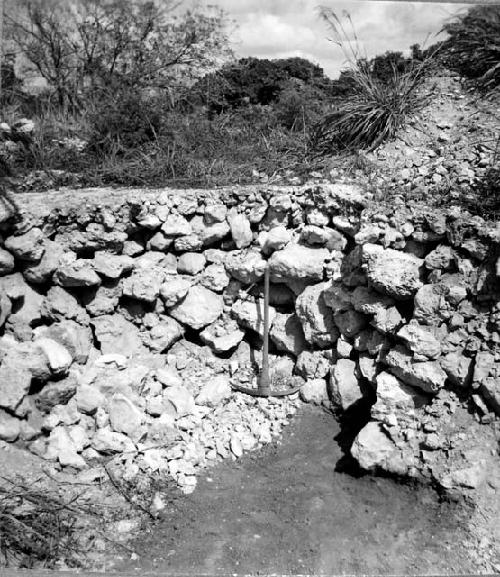 Ruins of Miraflores, str. 1 - Pre-Classic Period.