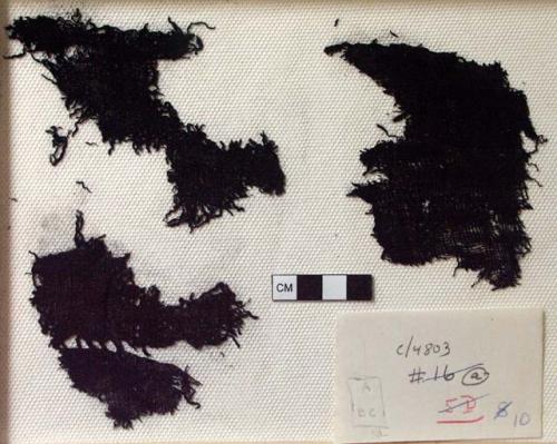 Textile fragment, plain weave.