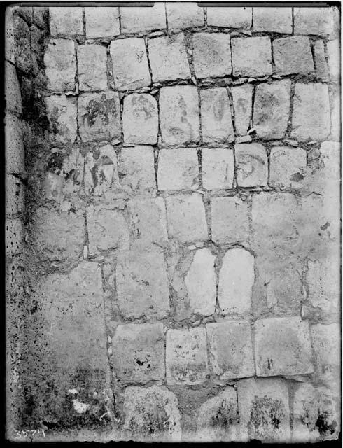 Lower tier chamber's wall surface, Mound of the Painted Columns