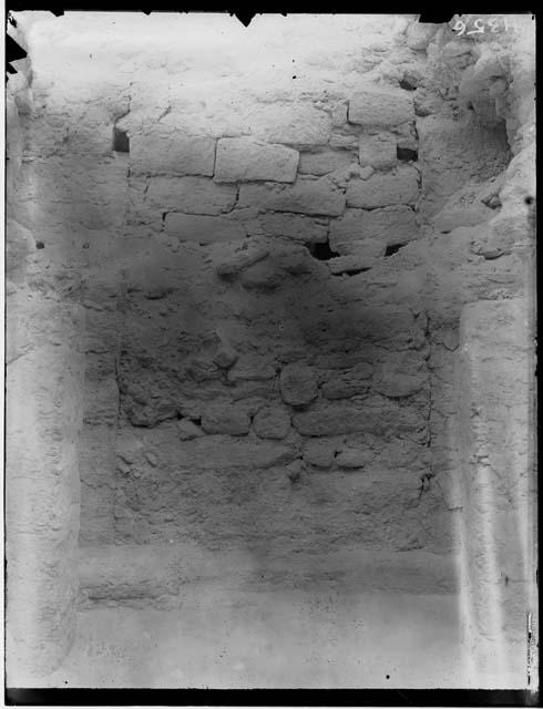 Group II, ruin B - sealed entrance to rooms 2, 3