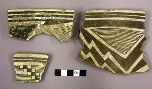 Ceramic sherd, bowl, rim sherds, black on white designs interior