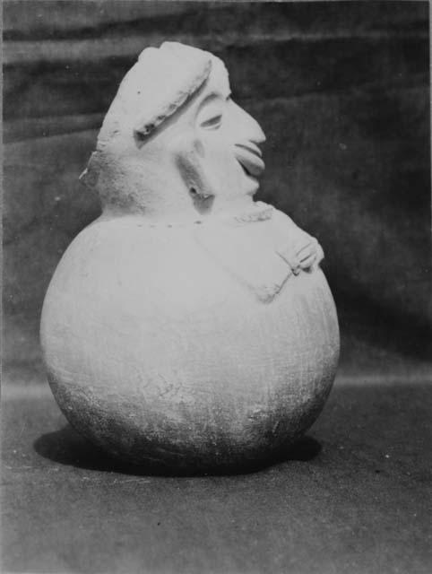 Esperanza Flesh ware effigy jar