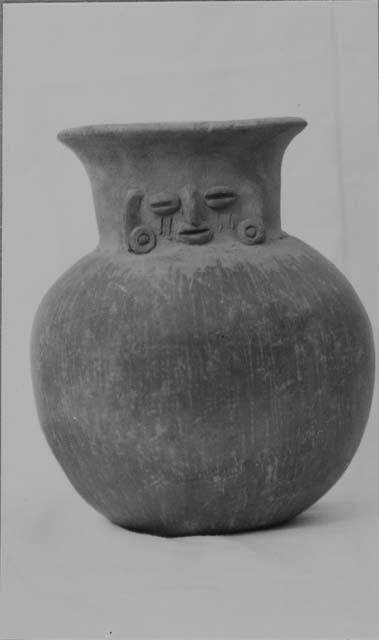 Esperanza Flesh ware effigy jar