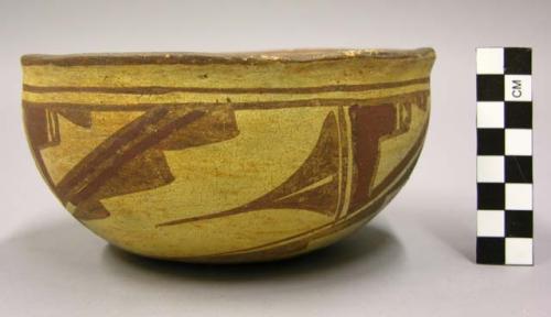 Bowl, polacca polychrome style c. int: splatter design; ext: linear design. 8.0