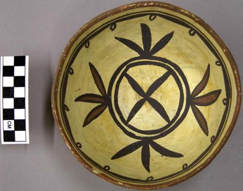 Bowl, polacca polychrome style c. int: curvilinear design; ext: slipped, no desi