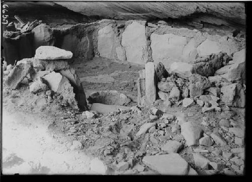 Large slab room foundation in Cummings Cave