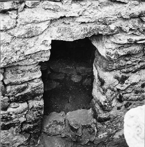 Doorway between two underground chambers, Str Q-119a