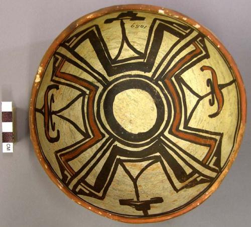 Bowl, polacca polychrome style c. int: linear design; ext: slipped, no design. 9