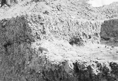 Excavation 2-31, Grave 2A, close-up to show burned area, pots, ash deposit