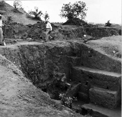 Detail of constructions exposed below ballcourt A