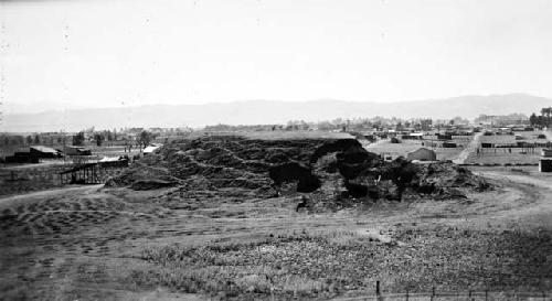 Mound D-III-10 from the west