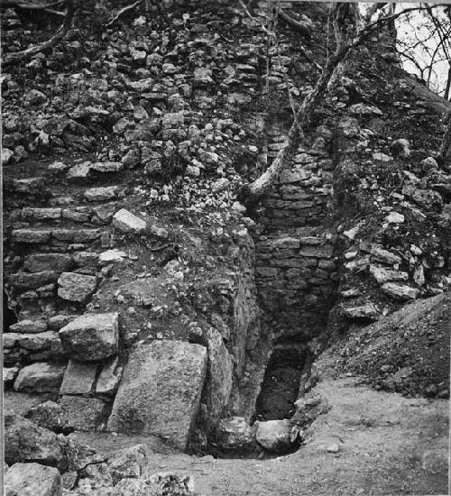 Stairwall and lower terraces, Structure Q-58