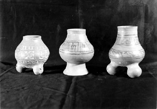 3  X  Fine Orange vessels  a: Tripod jar, 3 gouged-and-incised bands  b: Pyrifor