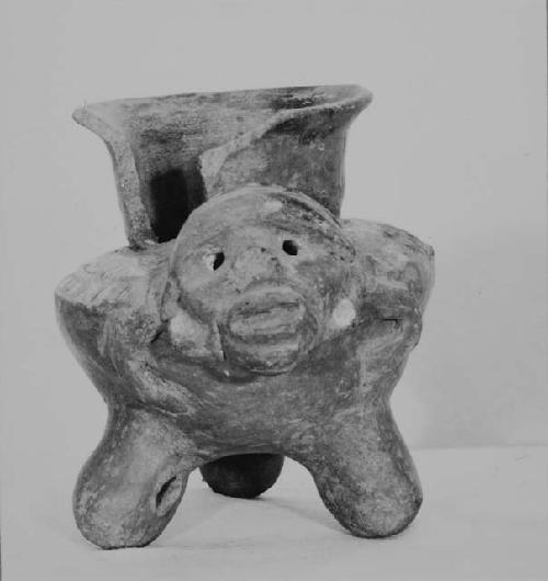 Tripod effigy vessel