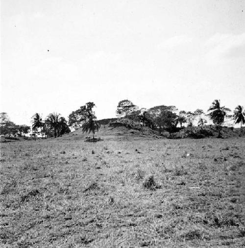 Mound group at Finca El Encento, San Pedro and San Pedro bank