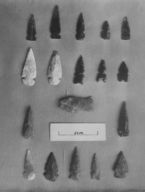 Point types, general Mayapan Flint and obsidian