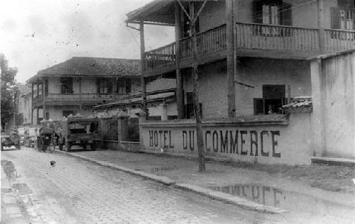 Side of the Hotel du Commerce