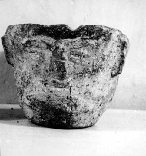 Ceramic vessel, effigy, anthropmorphic face