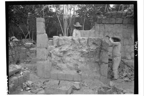 Structure 3E3 - Sweat House, Beginning of repair of N. end of colonnade