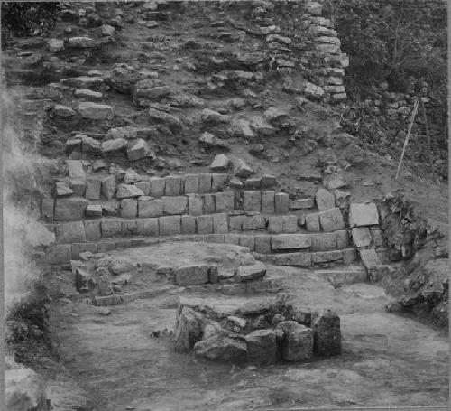 Castillo trench looking southwest to masonry altar at Structure Q162