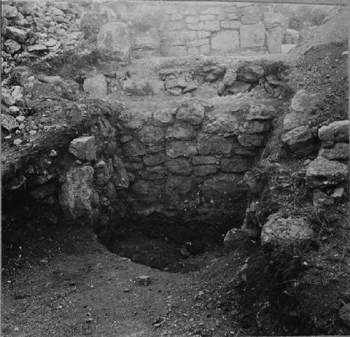 Rear trench at Structure R86