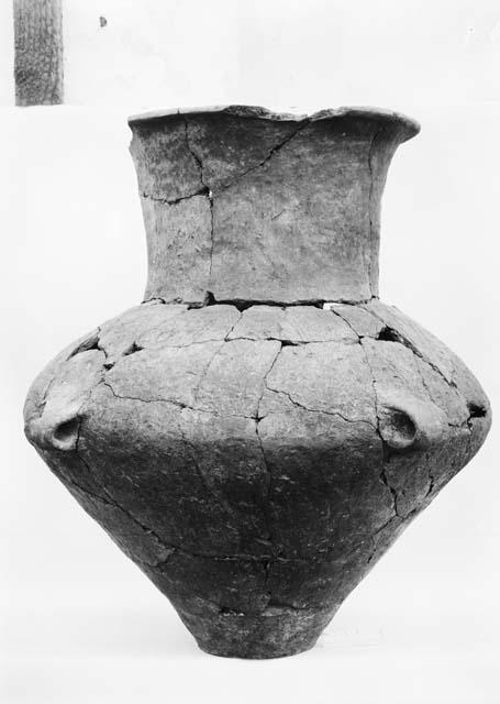 Incomplete pottery vessel from grave 3 excavation