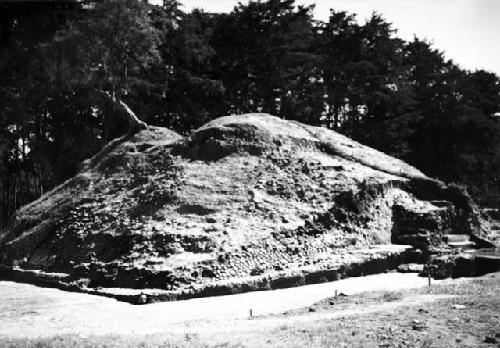 Mound B- Northwest corner of structure D