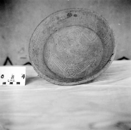 Tetrapod Bowl, Usulutan Ware