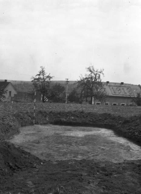 Northeast view of stroked pit complex with surface exposed