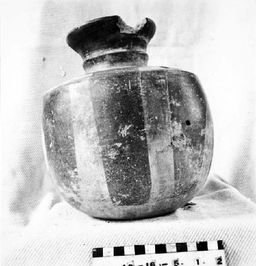 Pottery Dichrome Cantharo